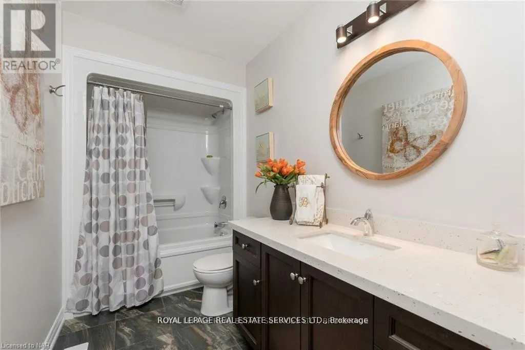 124 SHOREVIEW PLACE