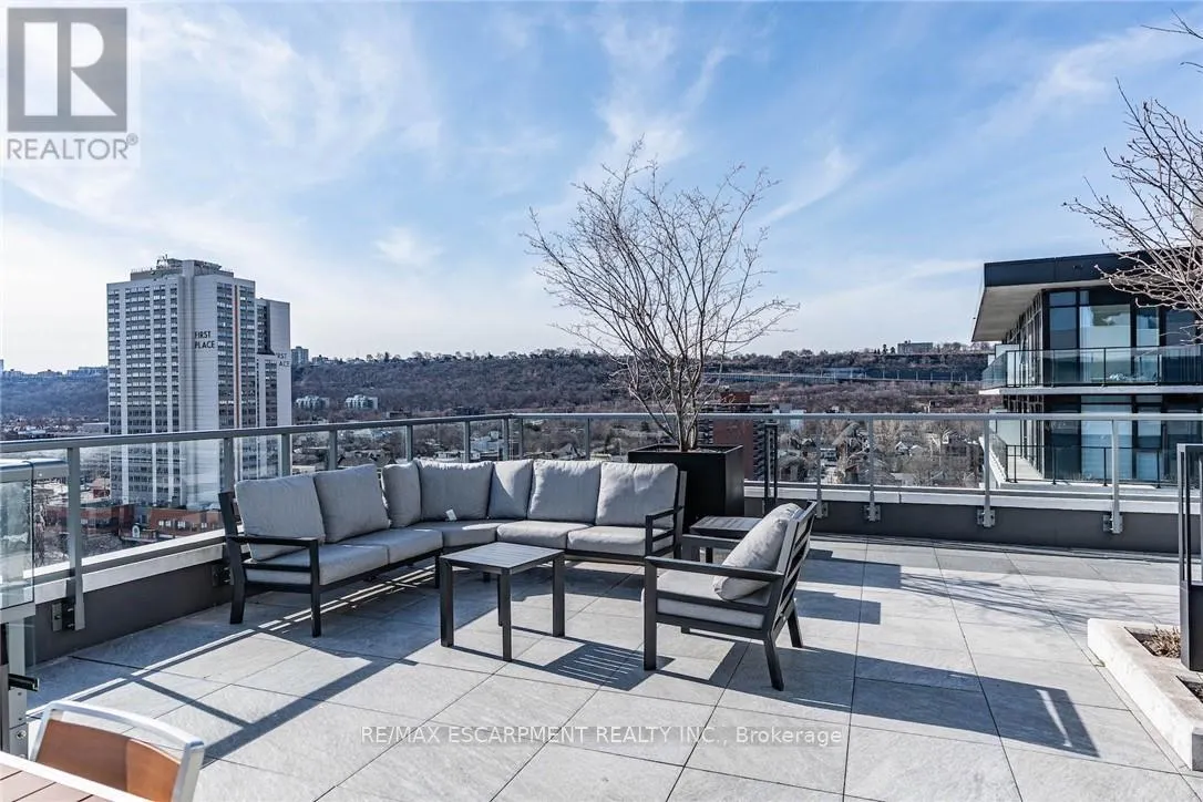818 - 212 KING WILLIAM STREET