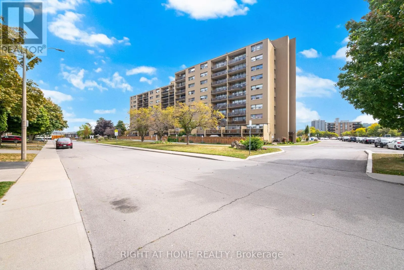 605 - 15 NICKLAUS DRIVE