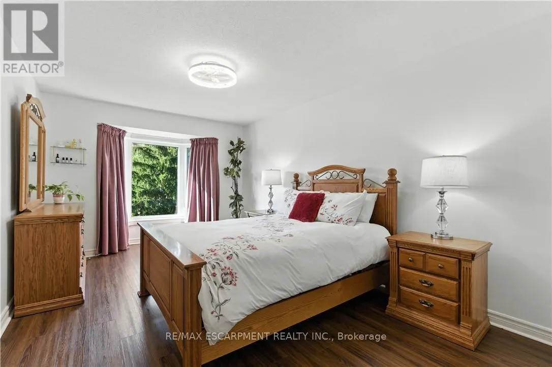 10 SHADOWDALE DRIVE