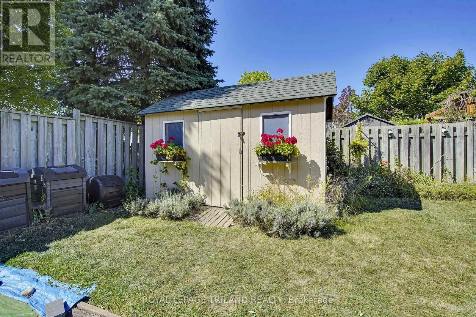 1128 STAGHORN CRESCENT