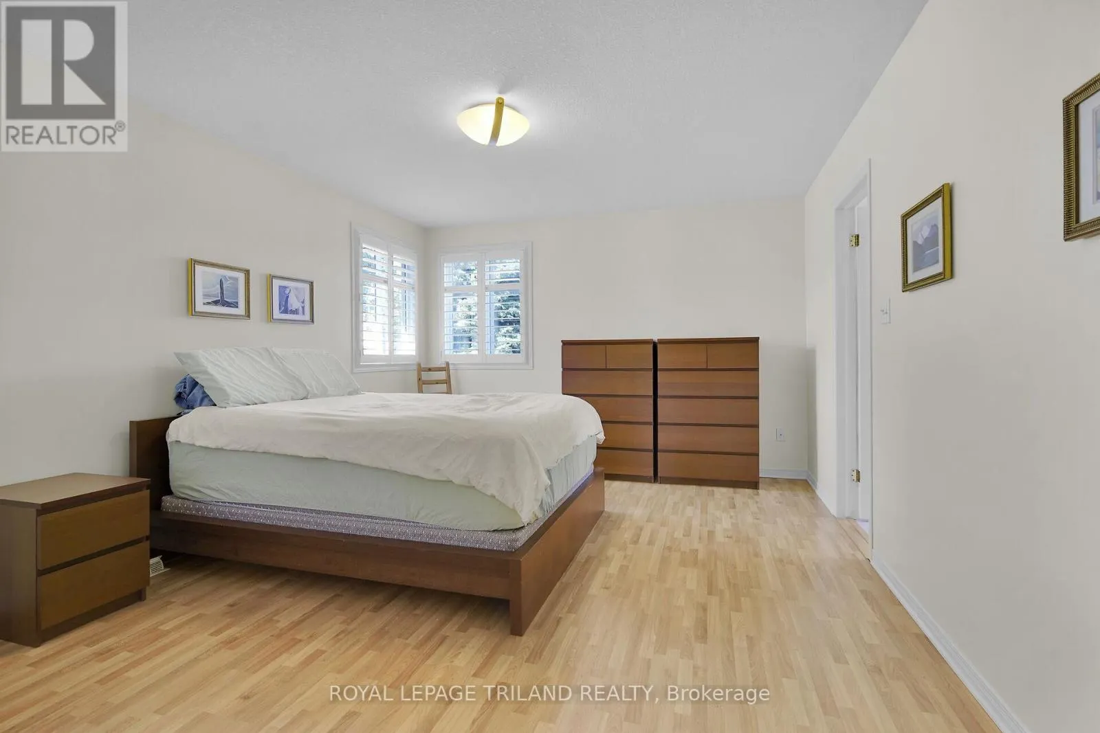 1128 STAGHORN CRESCENT