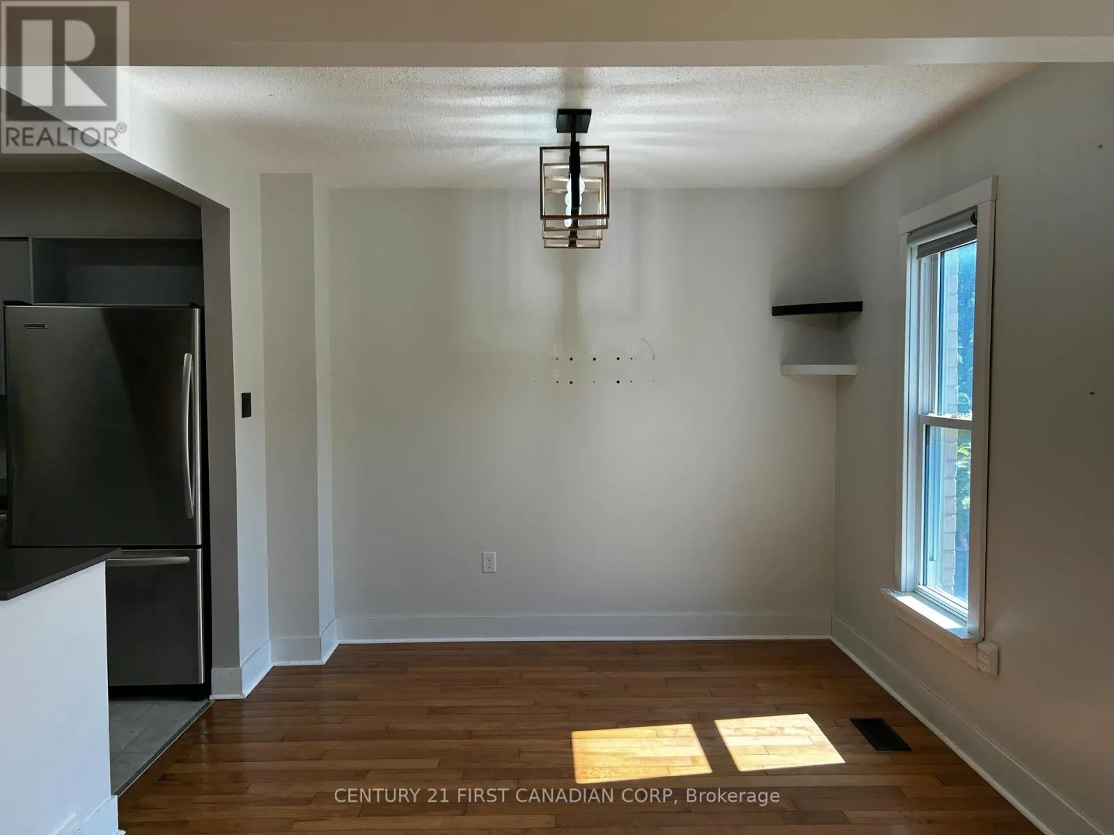4 - 1199 HAMILTON ROAD, #4