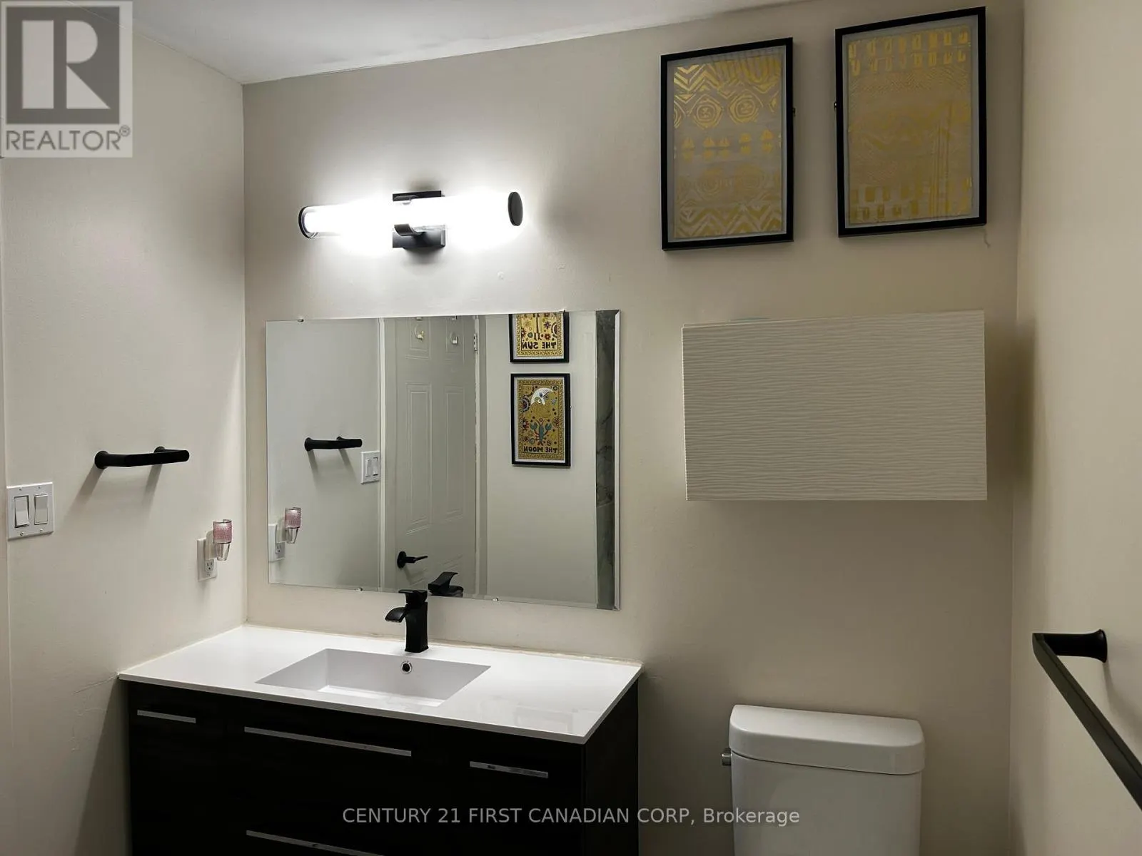 4 - 1199 HAMILTON ROAD, #4
