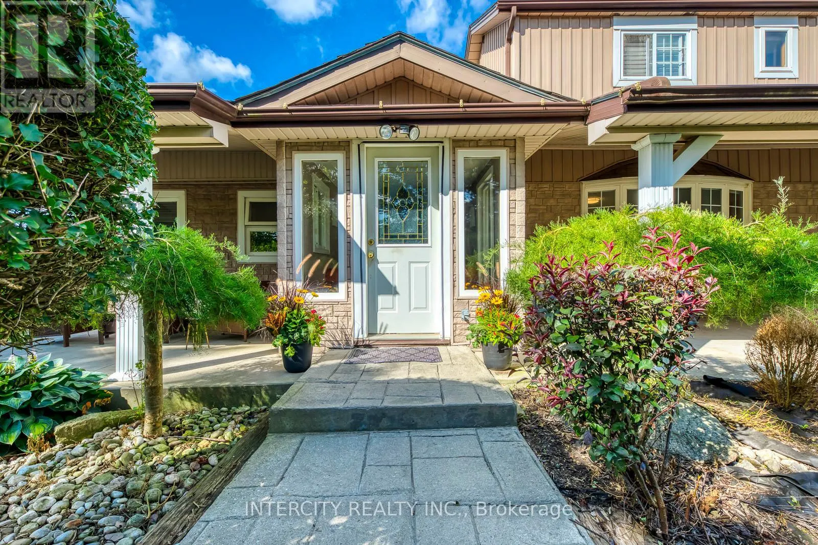 2764 GOVERNORS ROAD