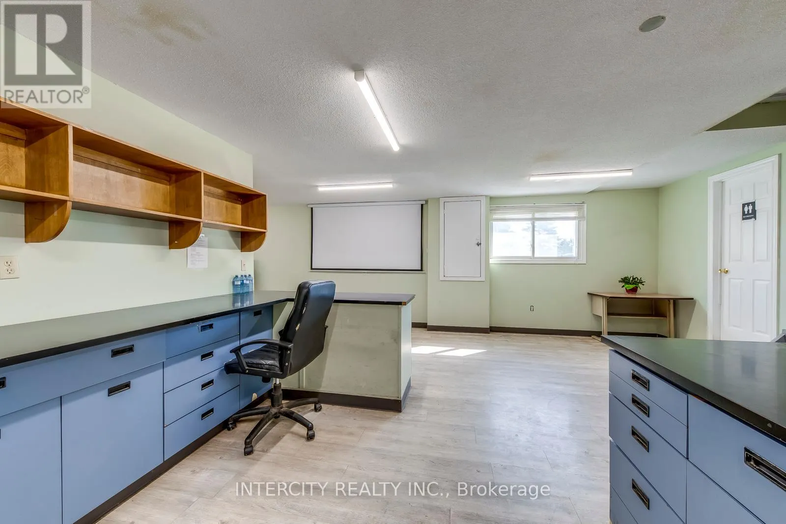 2764 GOVERNORS ROAD