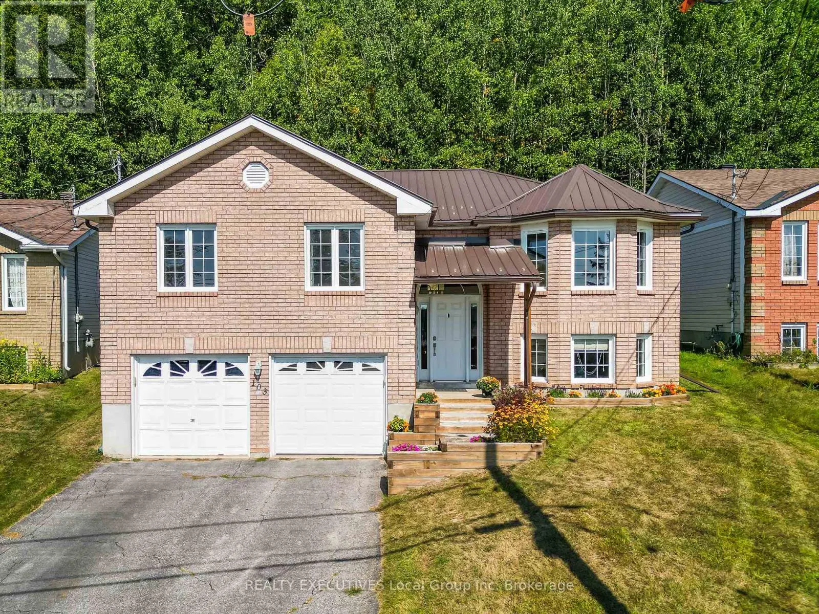 103 SHERRYL CRESCENT