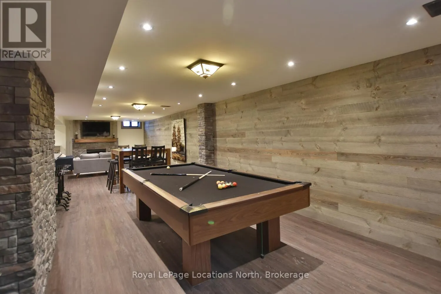 138 CRESTVIEW COURT