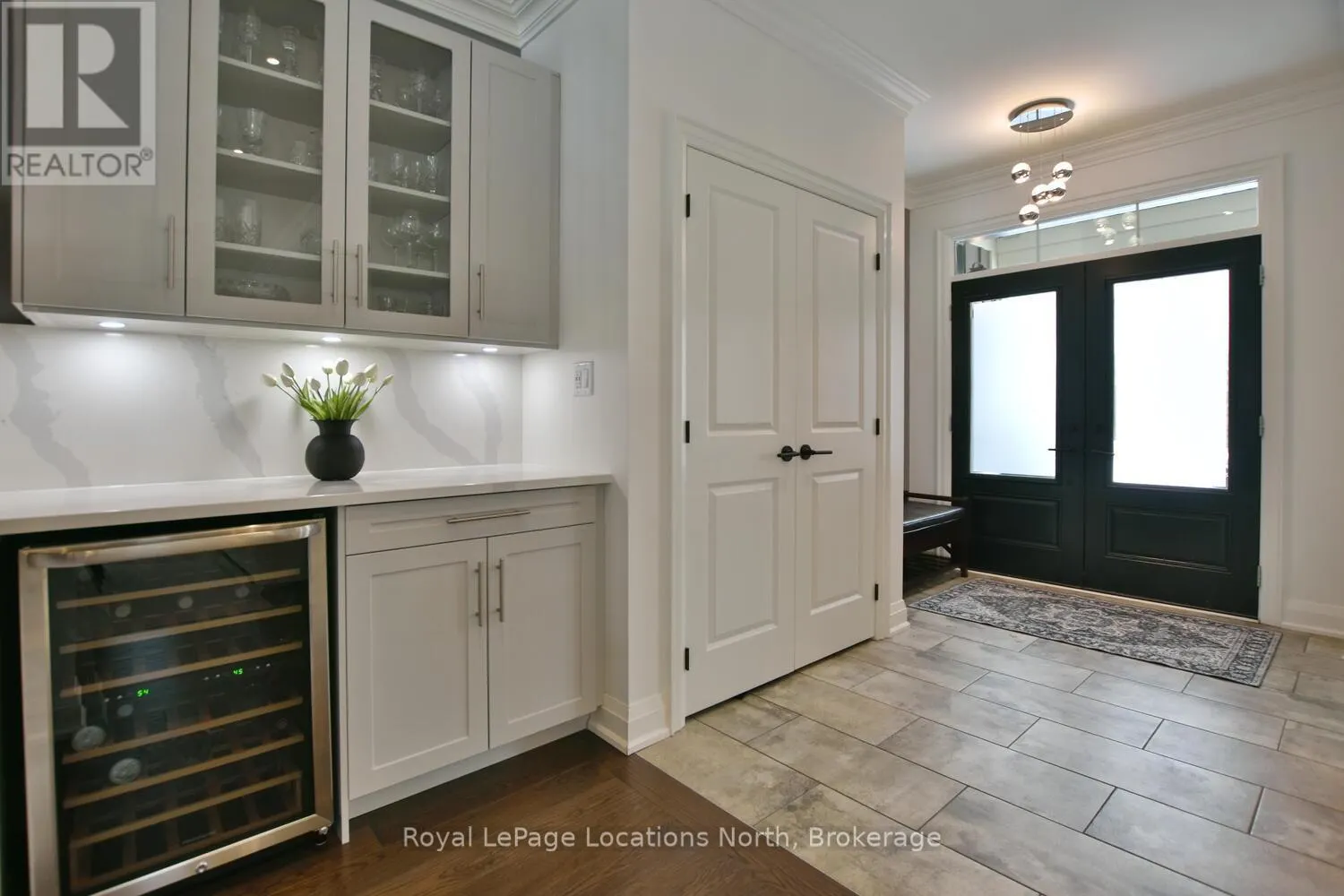 138 CRESTVIEW COURT