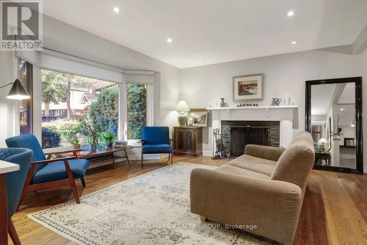 599 DUFF CRESCENT