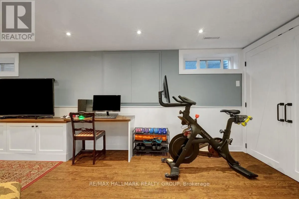 599 DUFF CRESCENT
