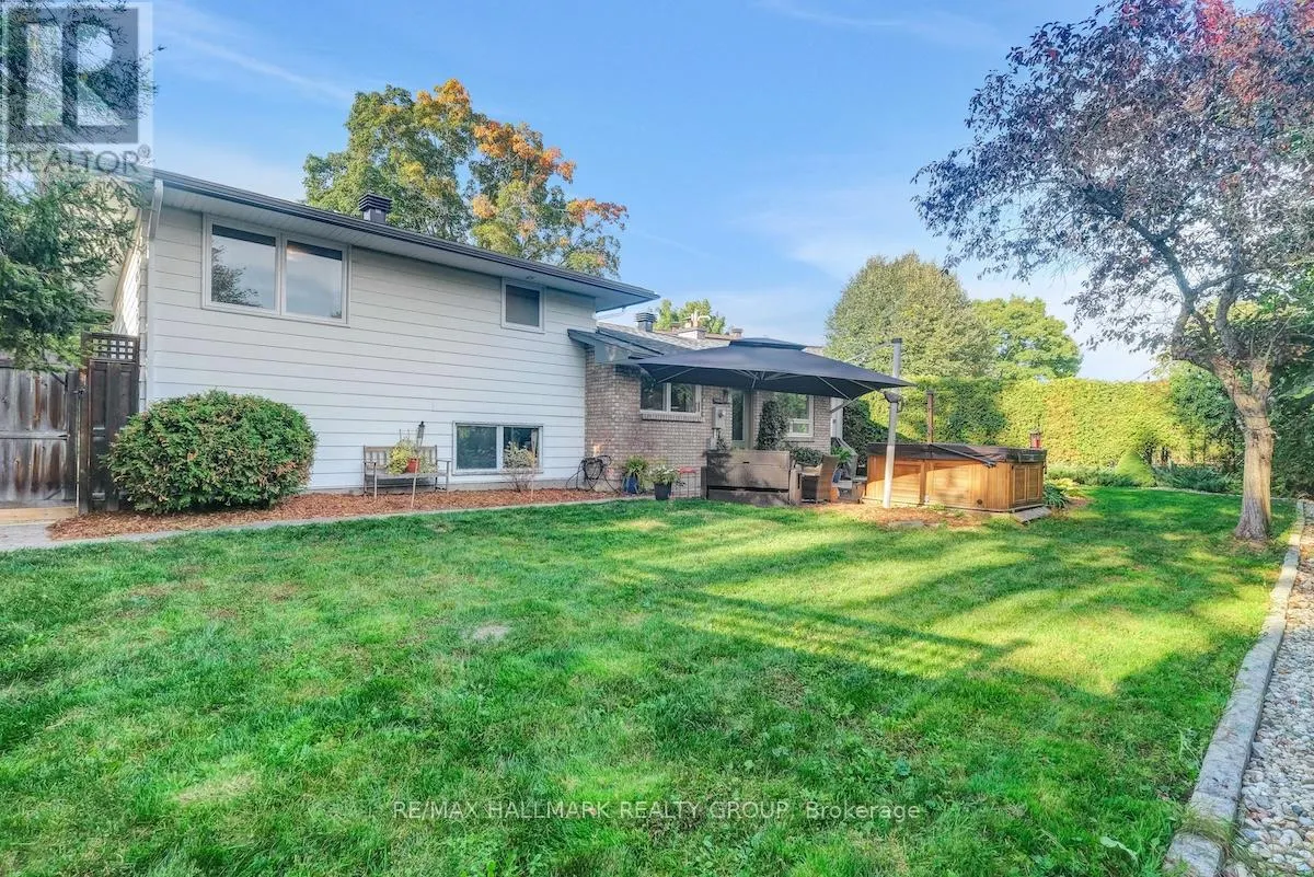 599 DUFF CRESCENT