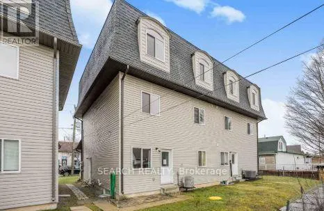UPPER - 9 CHESTNUT STREET E