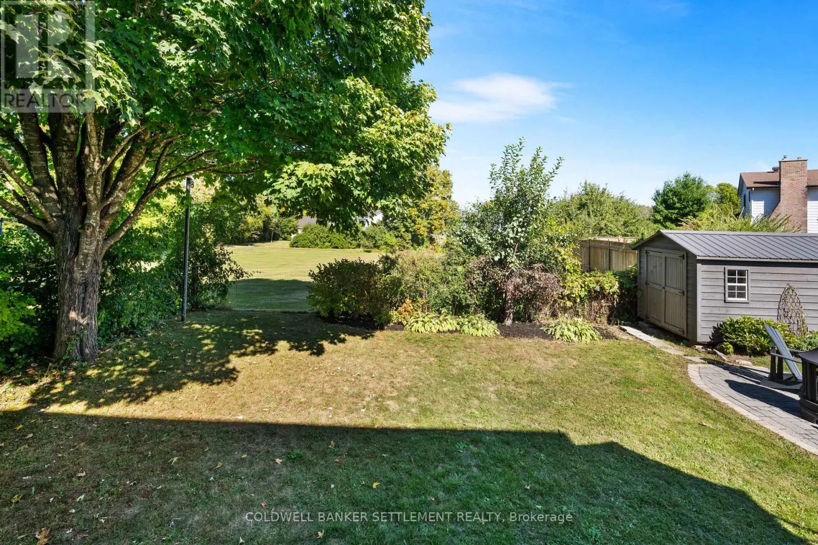 11 SCOTT CRESCENT