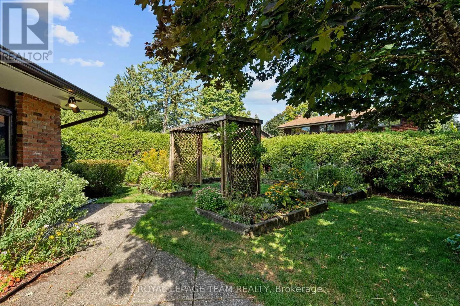 22 PELLAN CRESCENT