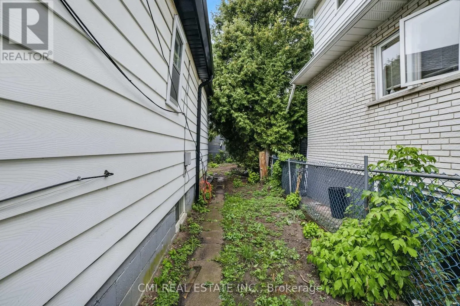 86 ADAIR AVENUE S