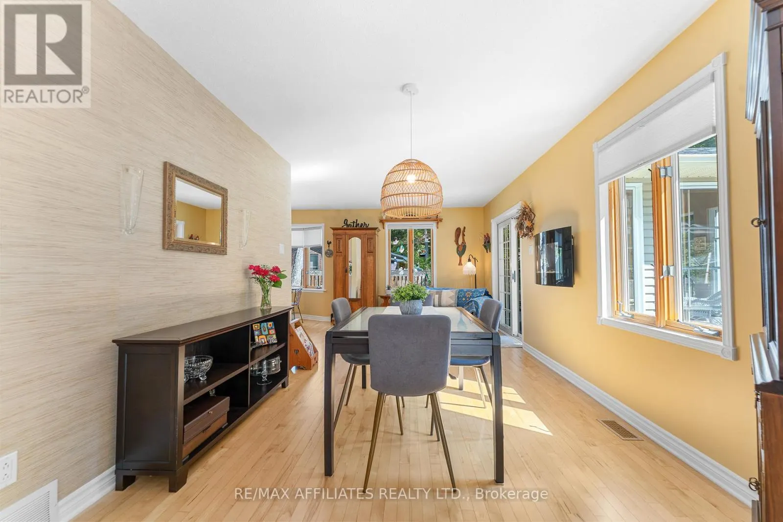 355 RIVERWOOD DRIVE