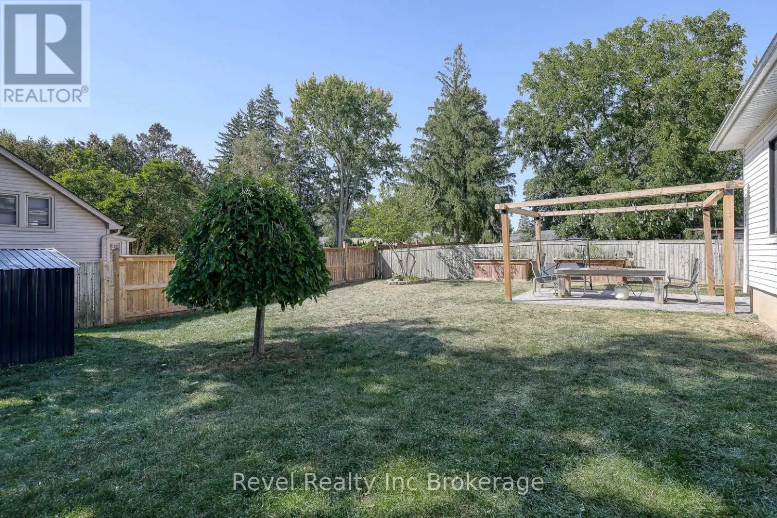 174 DELATRE STREET W