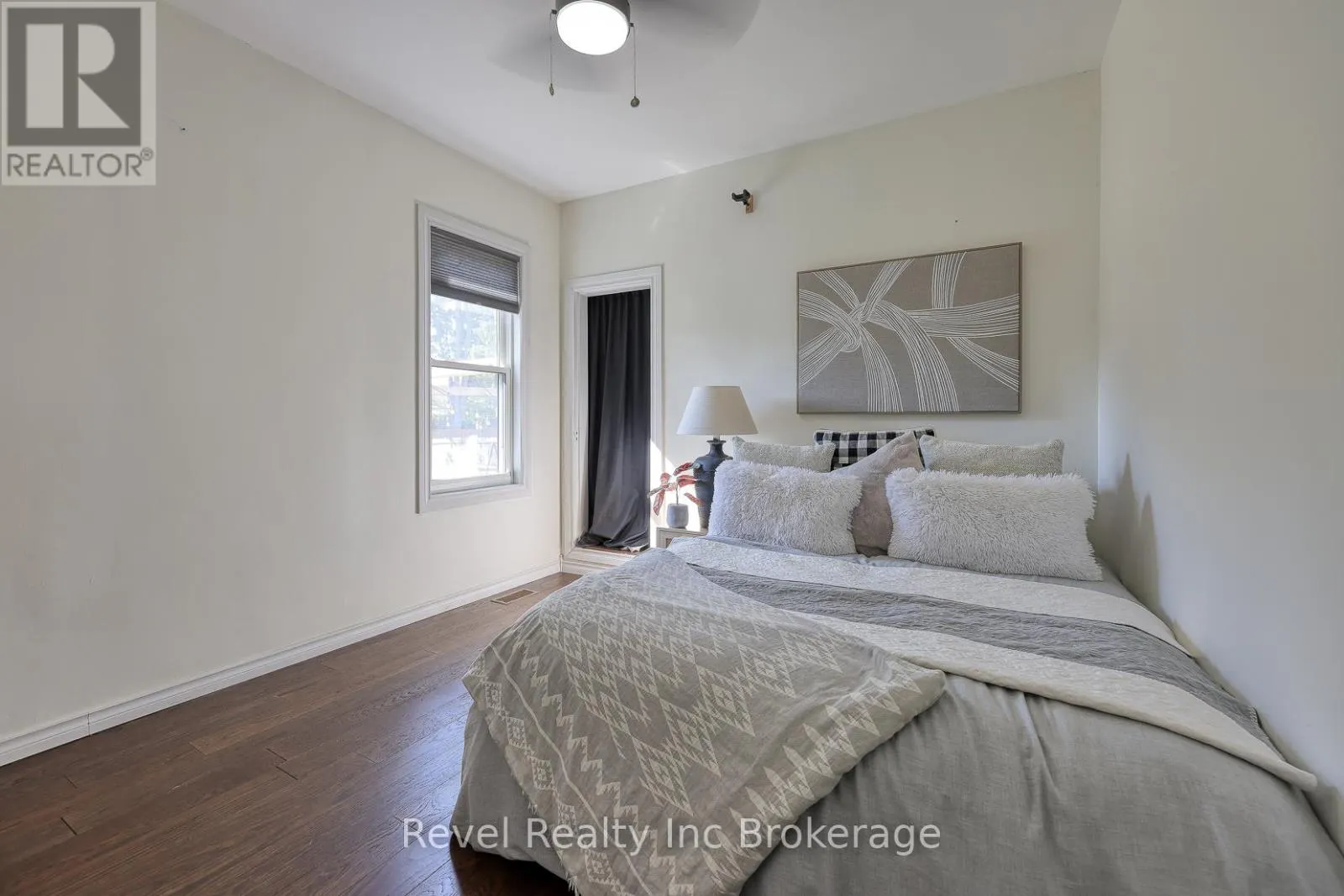 174 DELATRE STREET W