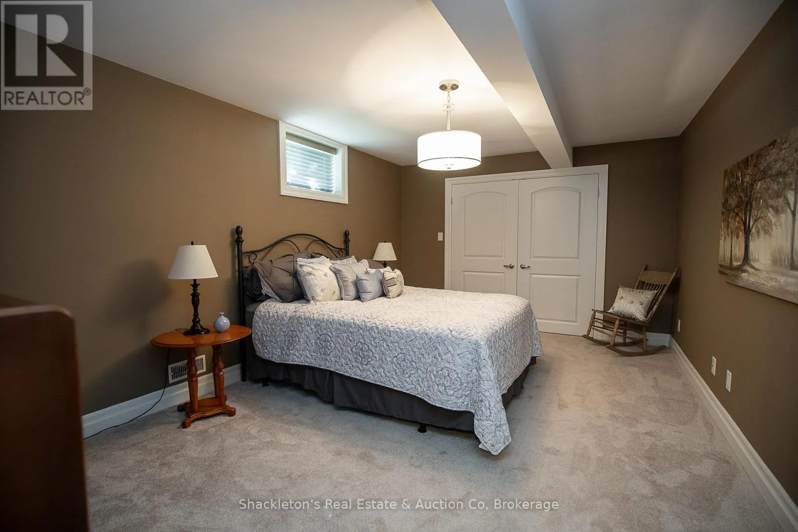 30 - 41 NORTH POINTE DRIVE, #30