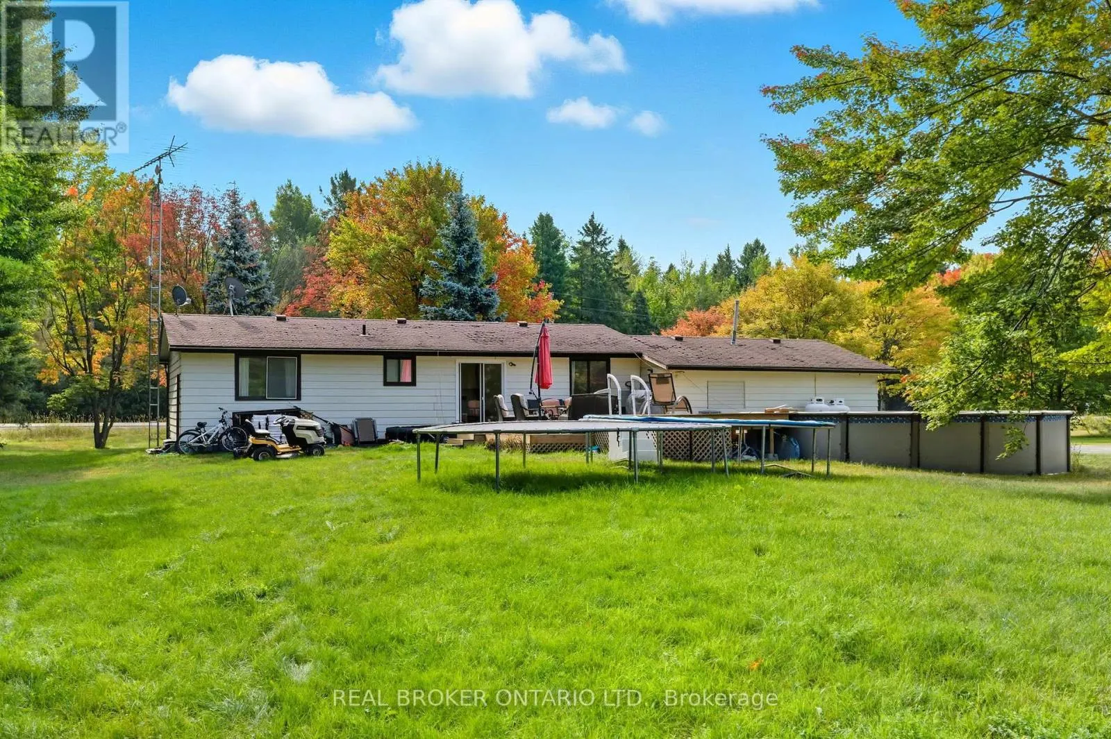 2627 DONNELLY DRIVE