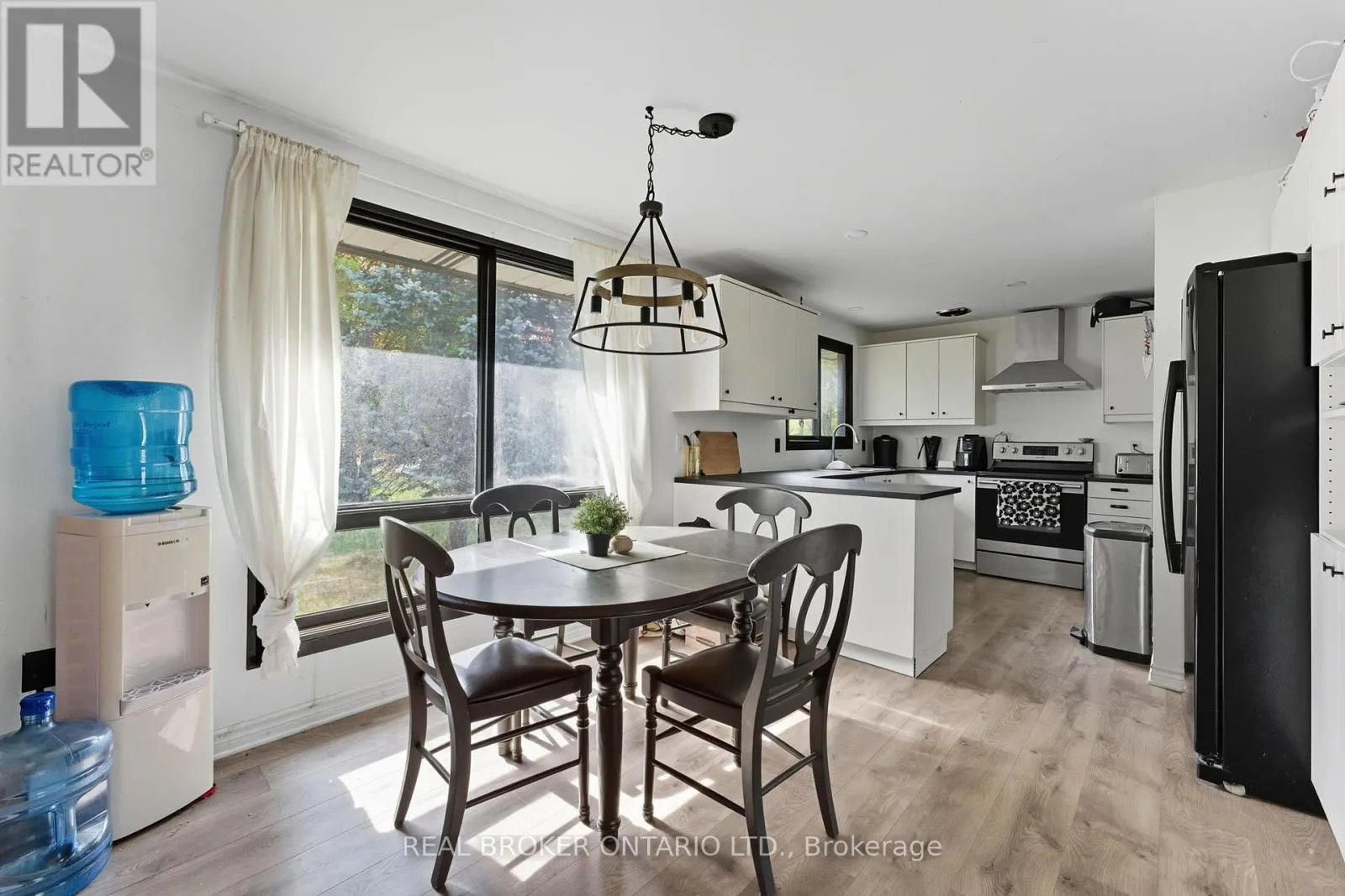 2627 DONNELLY DRIVE