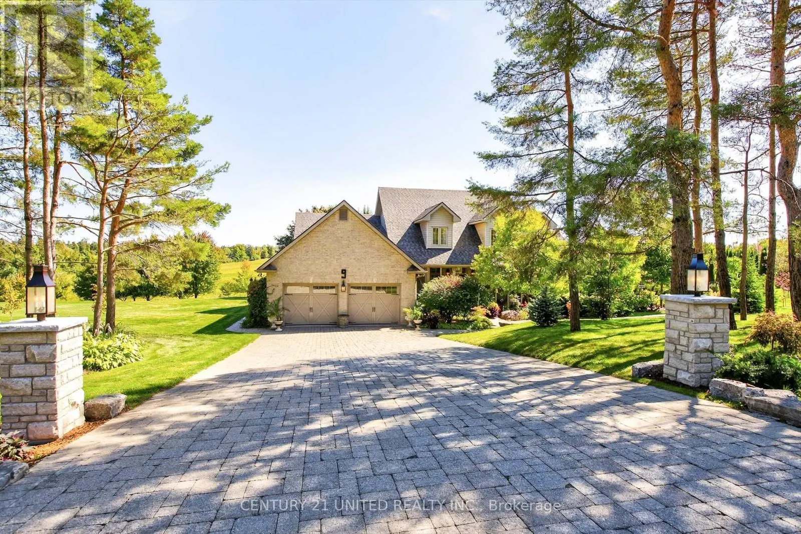 9 MAPLEHILL DRIVE