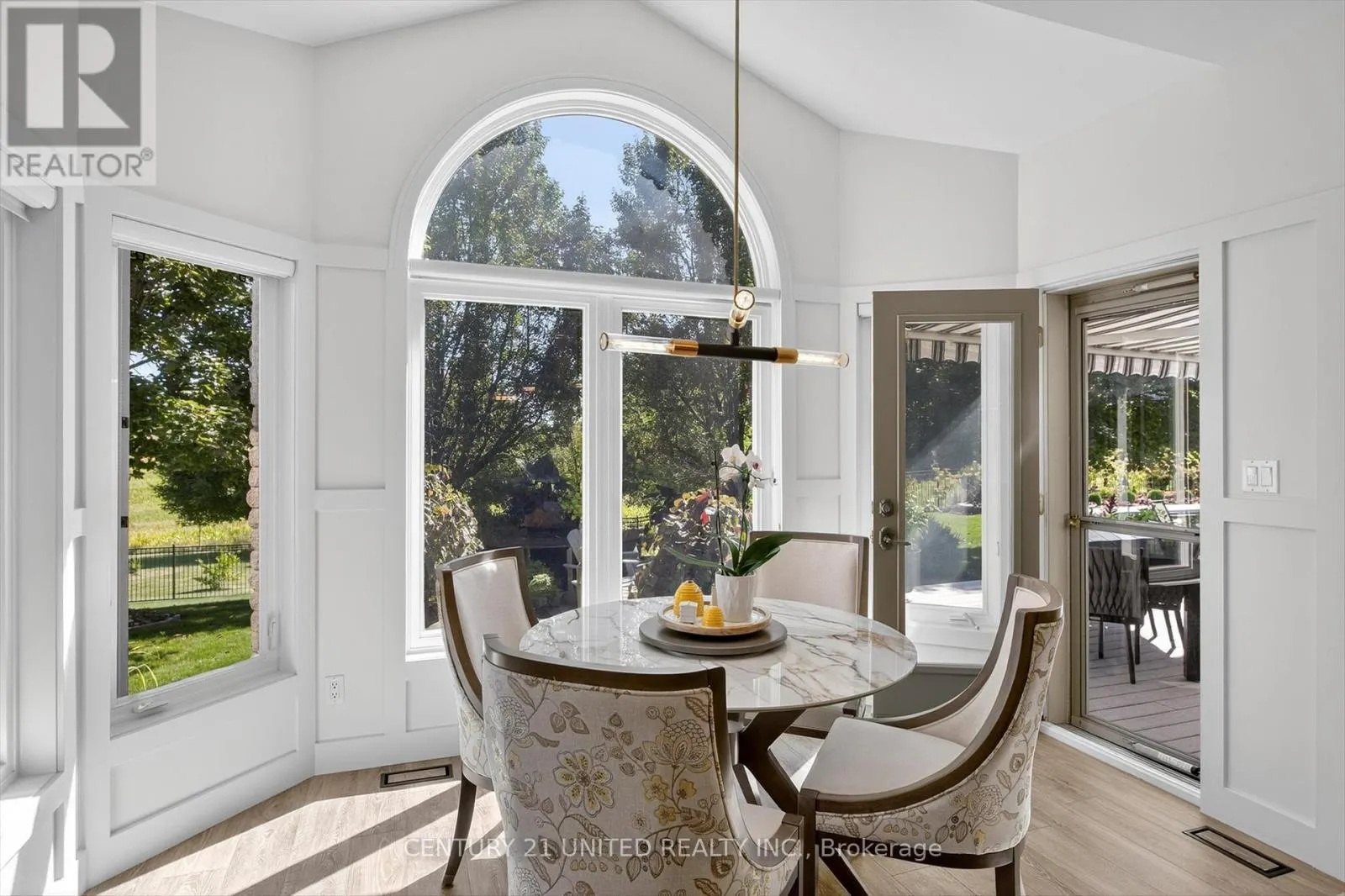 9 MAPLEHILL DRIVE