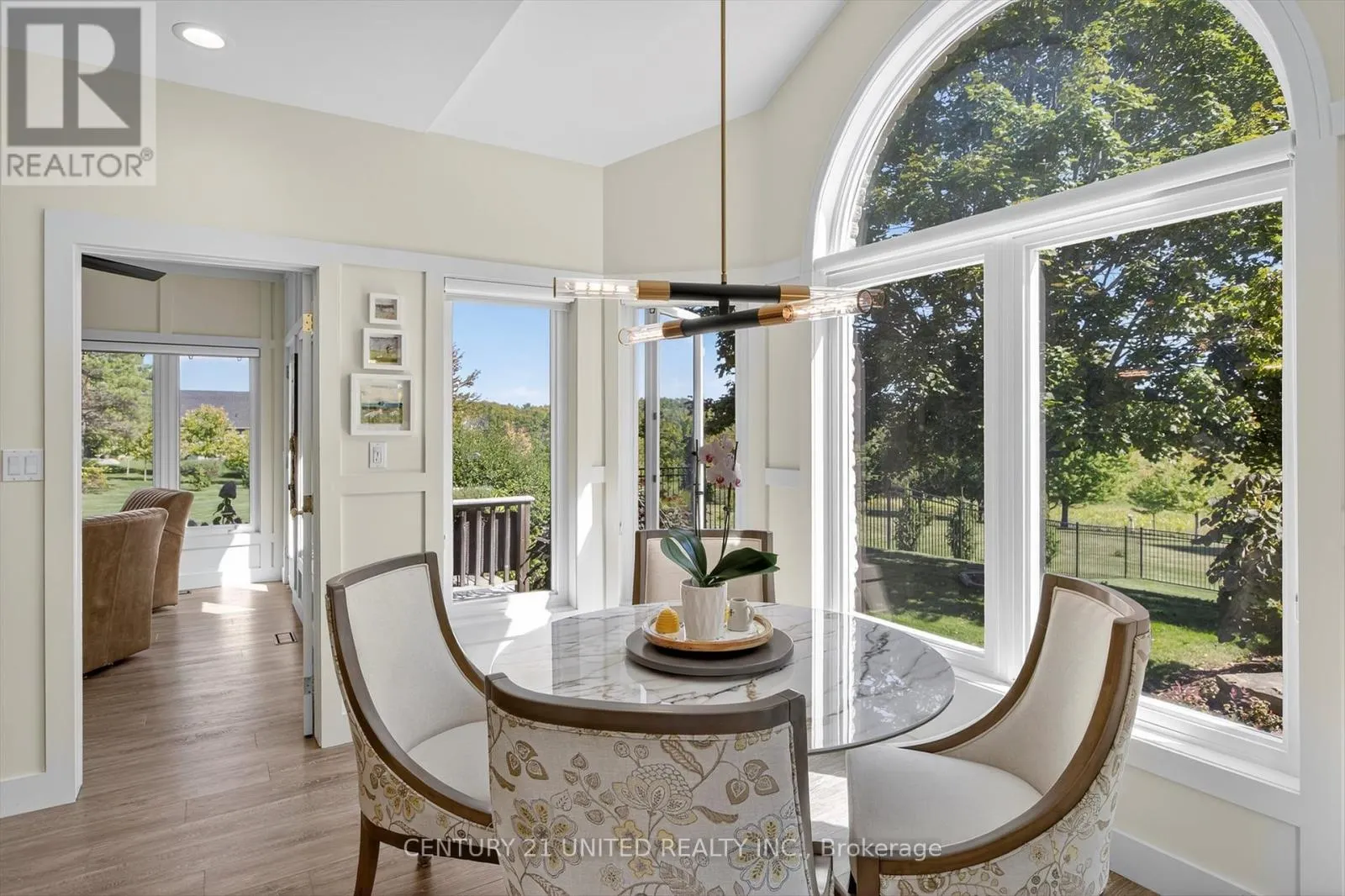 9 MAPLEHILL DRIVE
