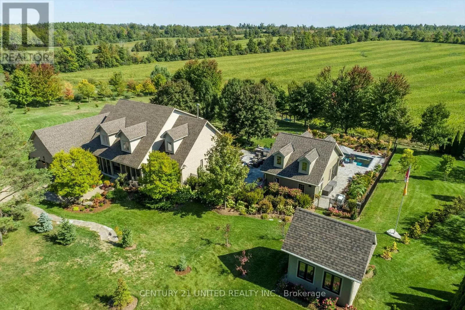 9 MAPLEHILL DRIVE