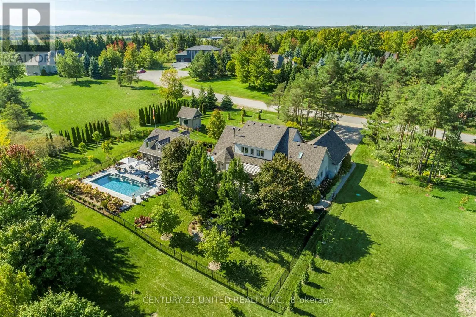 9 MAPLEHILL DRIVE