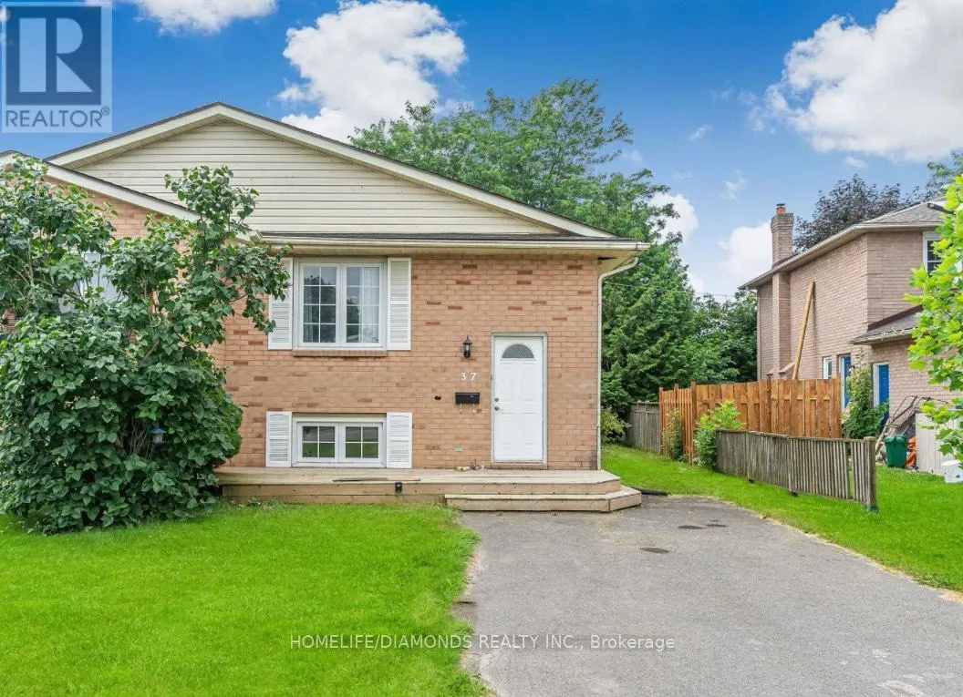 37 BRIARSDALE CRESCENT