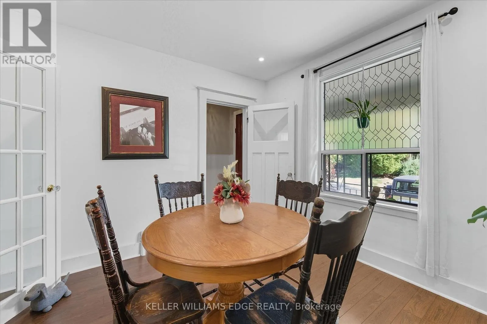 163 GROSVENOR AVENUE N