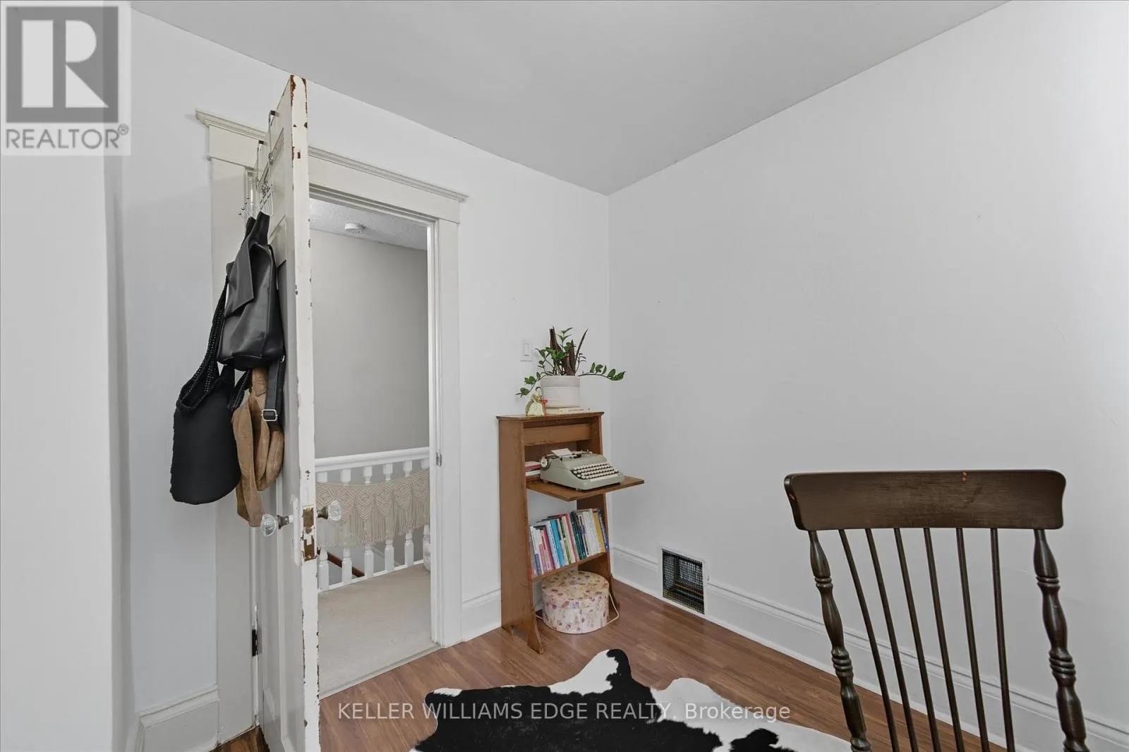 163 GROSVENOR AVENUE N