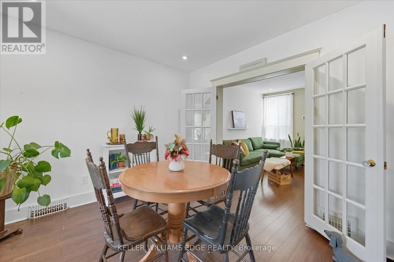 163 GROSVENOR AVENUE N