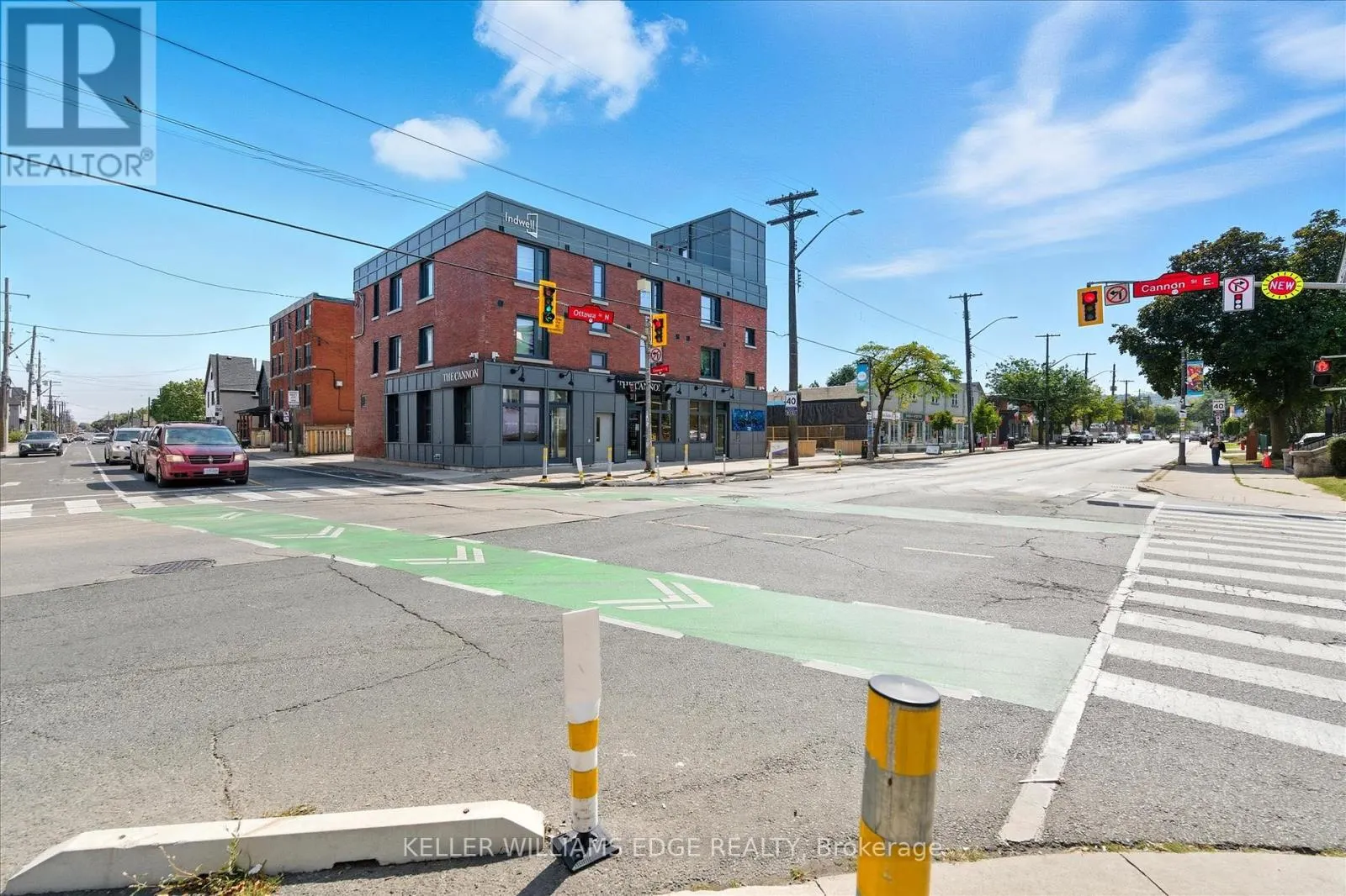 163 GROSVENOR AVENUE N