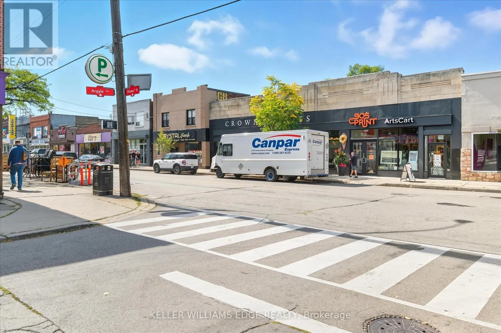 163 GROSVENOR AVENUE N