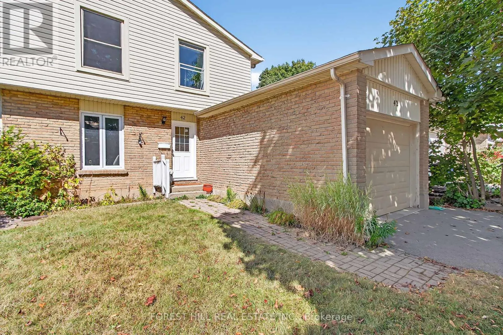 42 VINCENT CRESCENT