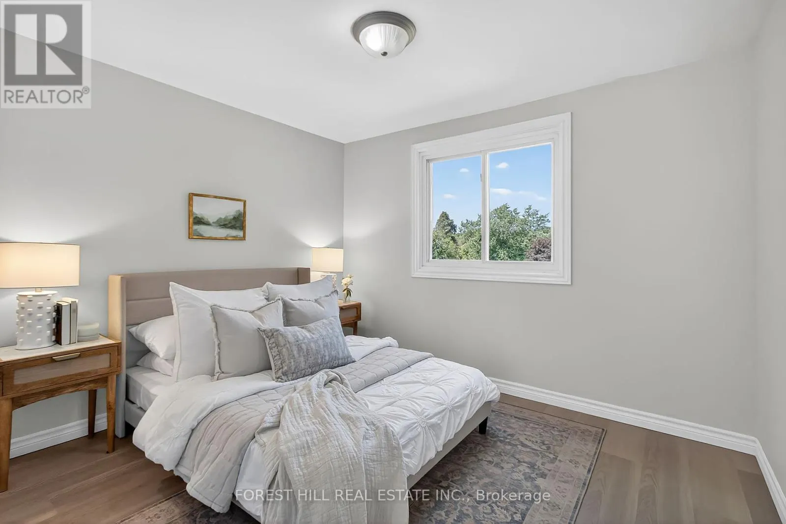 42 VINCENT CRESCENT