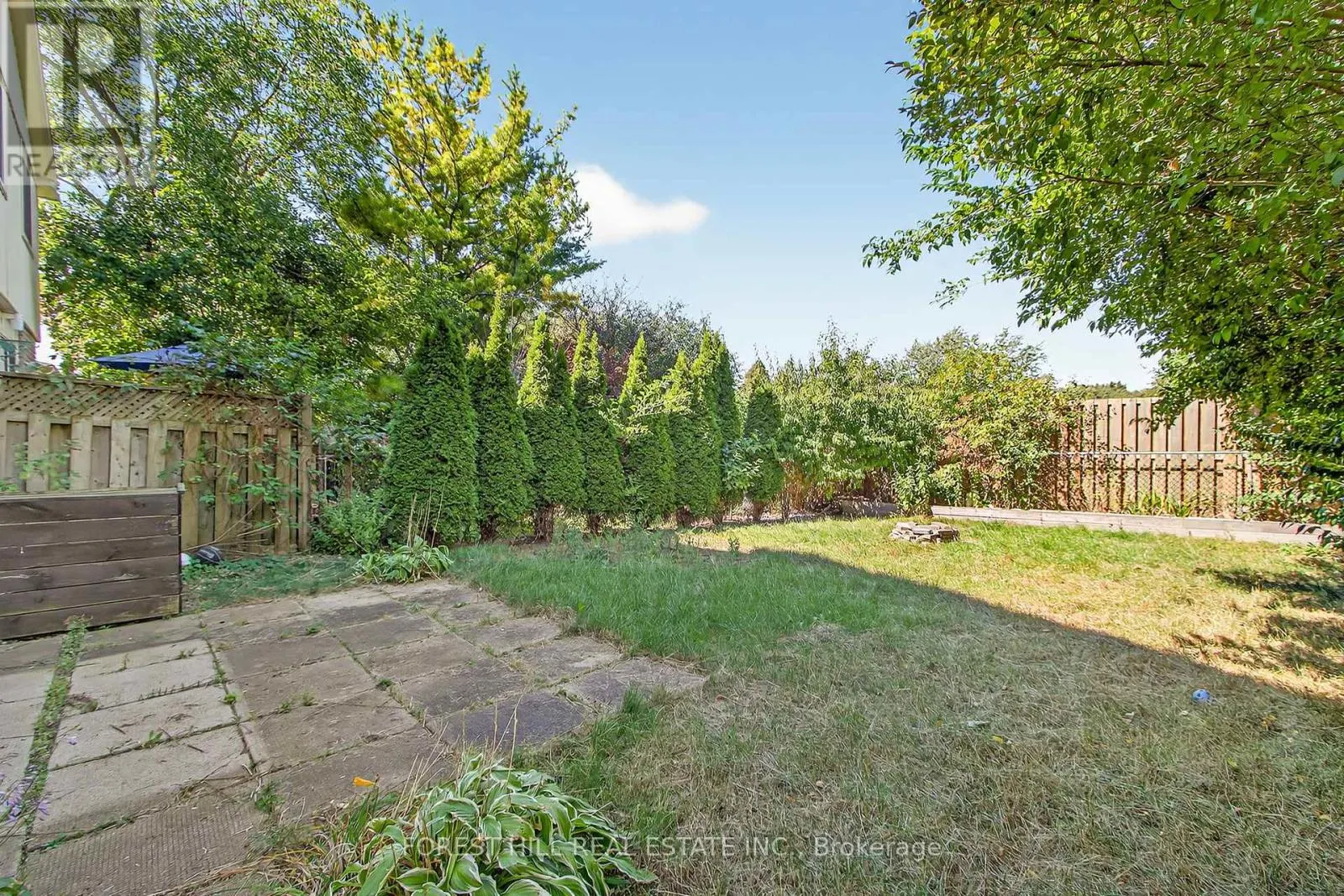 42 VINCENT CRESCENT