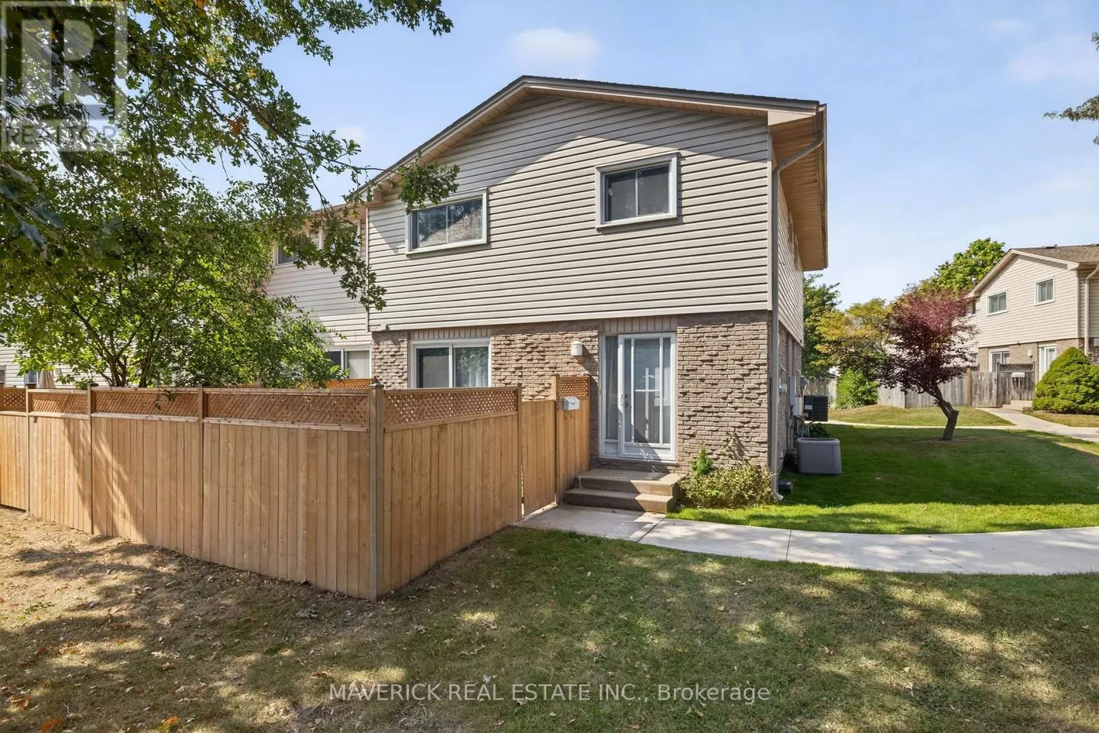 35 - 135 ANDOVER DRIVE, #35