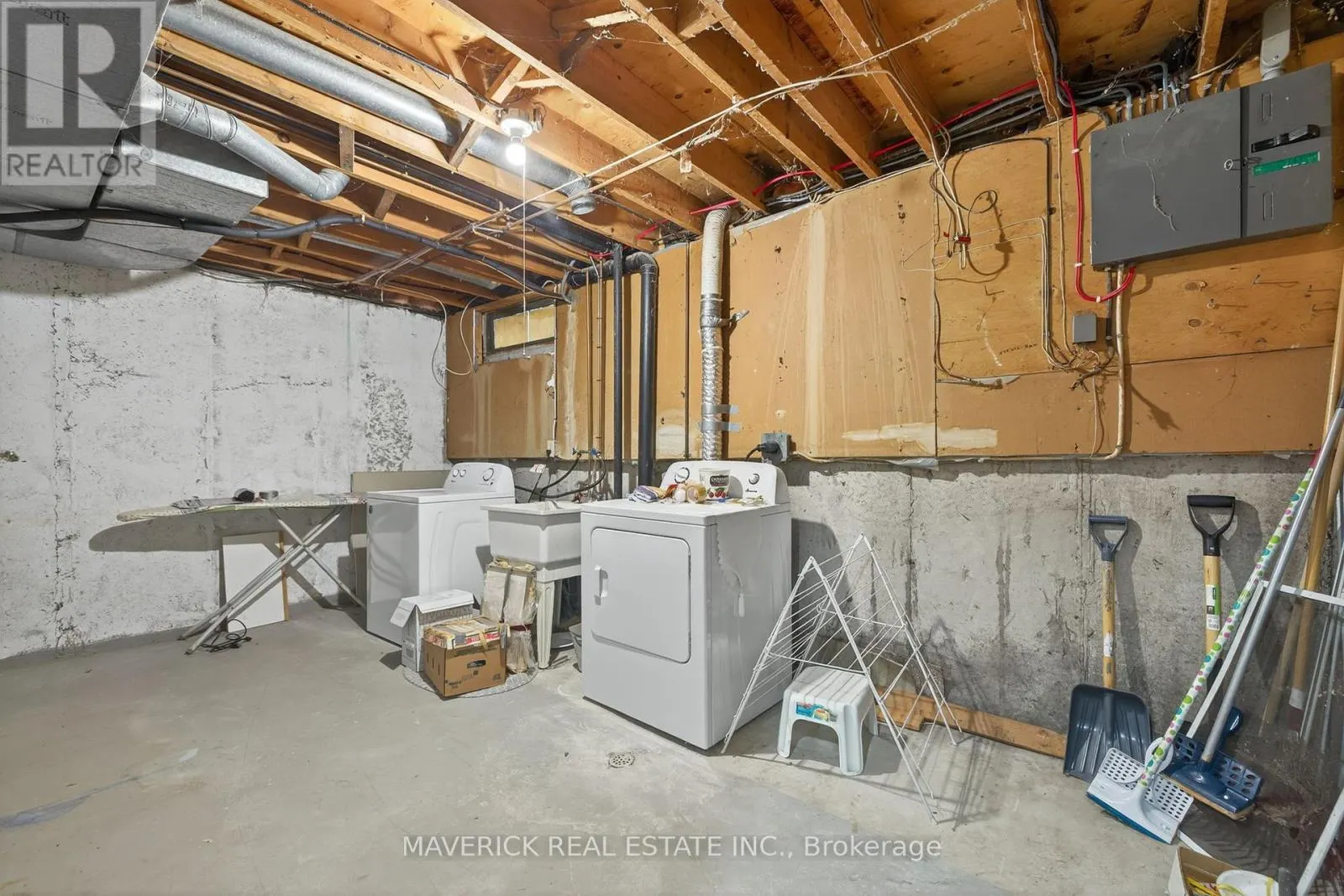 35 - 135 ANDOVER DRIVE, #35
