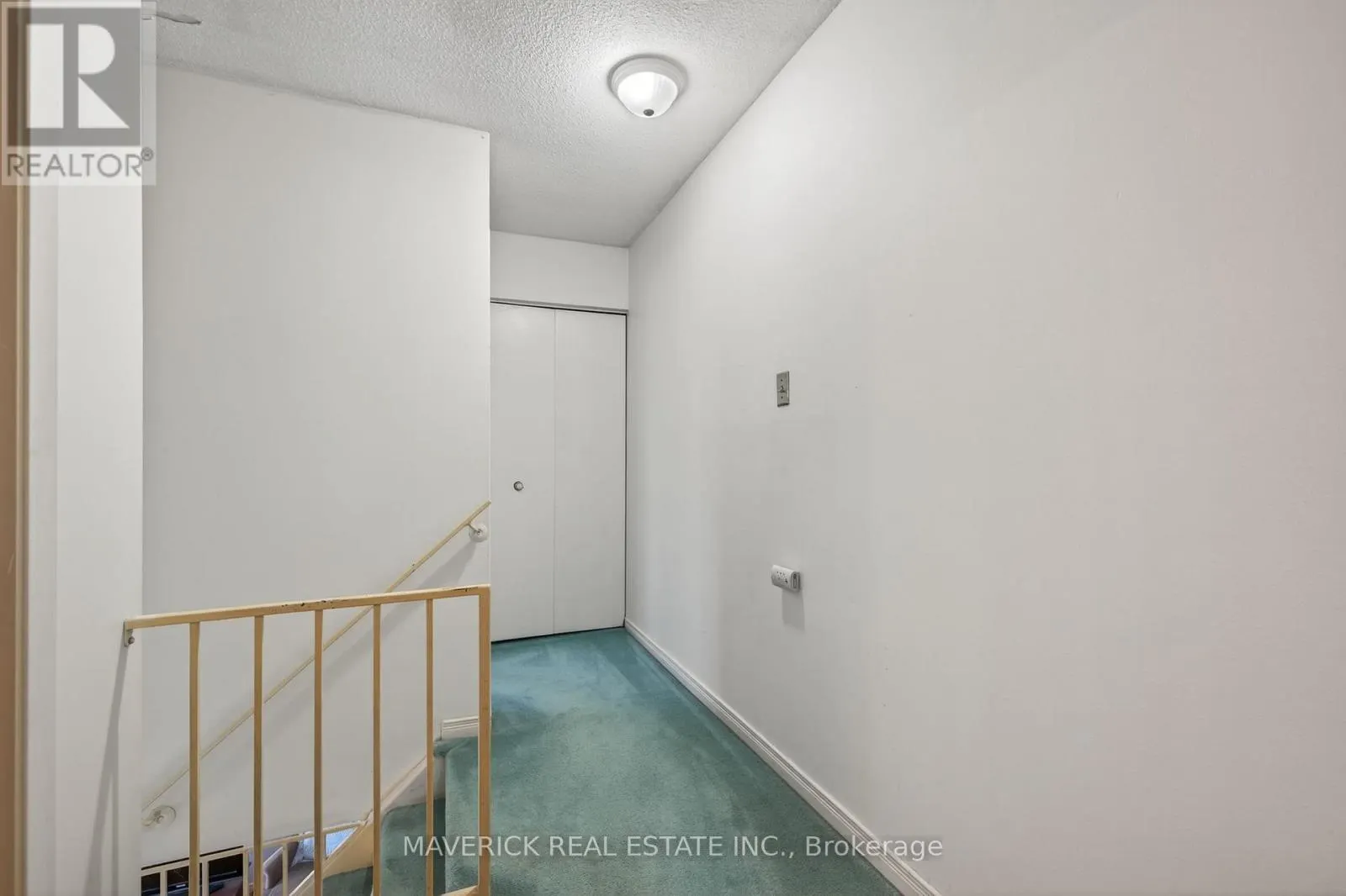 35 - 135 ANDOVER DRIVE, #35