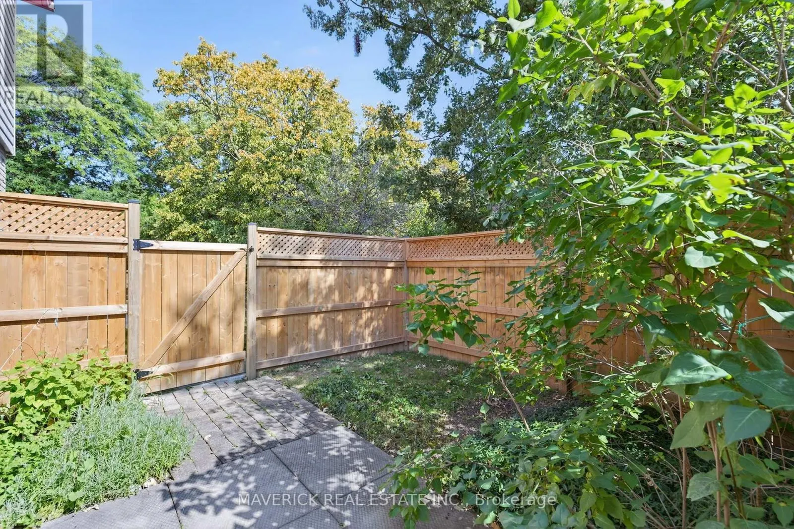 35 - 135 ANDOVER DRIVE, #35
