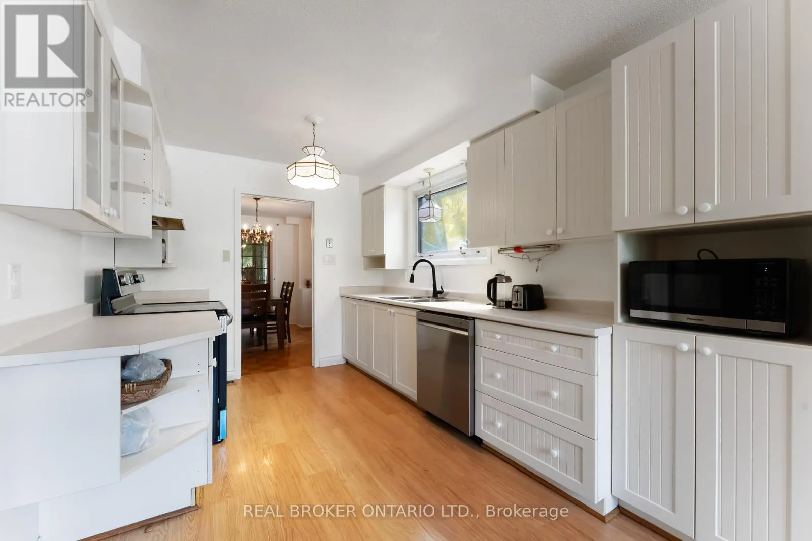 77 PRIAM WAY