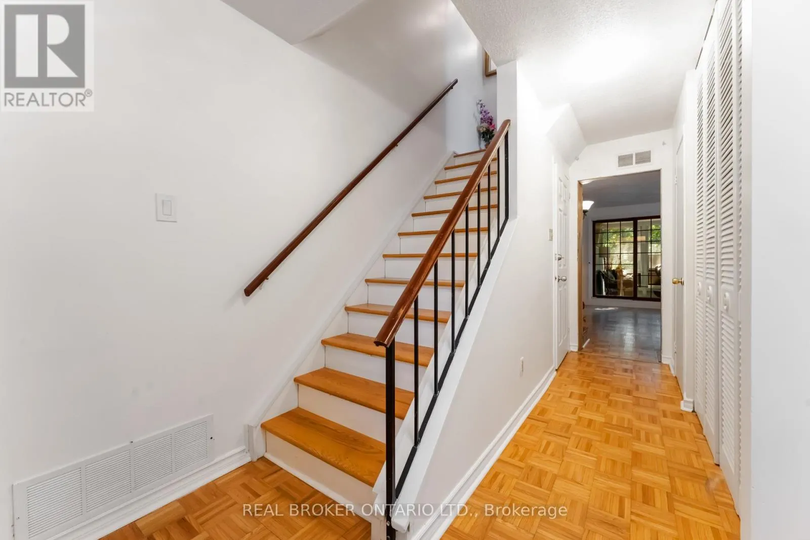 77 PRIAM WAY