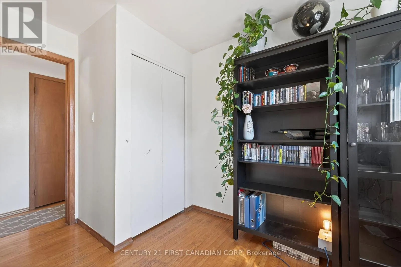 7 UPCOTT CRESCENT