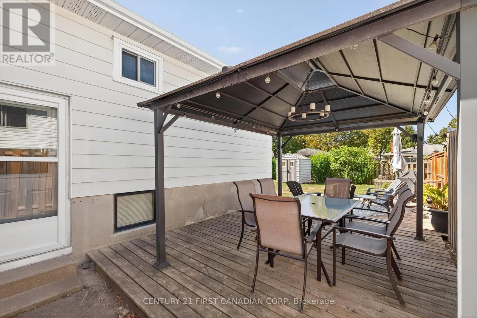 7 UPCOTT CRESCENT