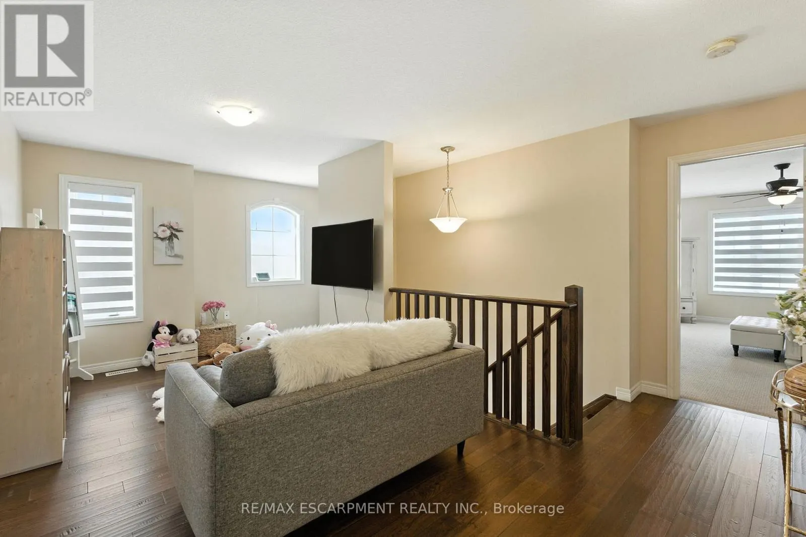 1533 UPPER SHERMAN AVENUE