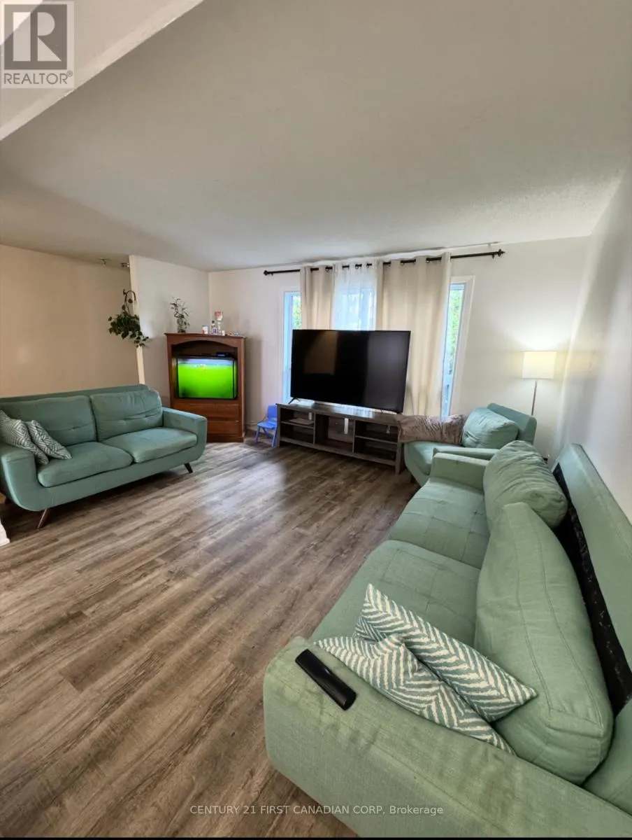 48 - 135 BELMONT DRIVE, #48